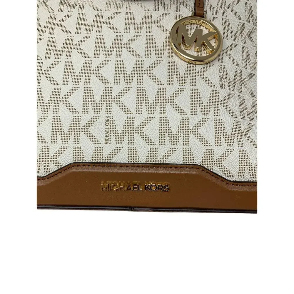 Michael Kors Jessie Large TZ Tote Zipper Closure Vanilla Light Brown NWT